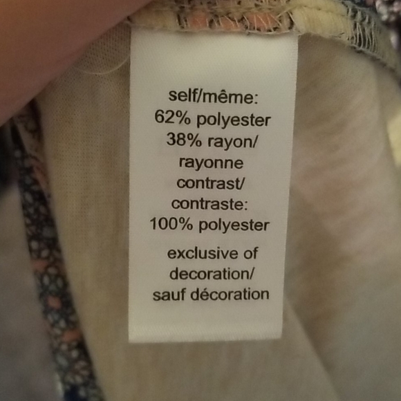 Maurices Floral V-Neck Tank Top - Picture 4 of 4